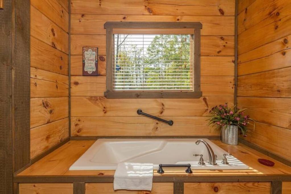 The Appalachian - Your Pigeon Forge Dream Cabin Sevierville Dış mekan fotoğraf